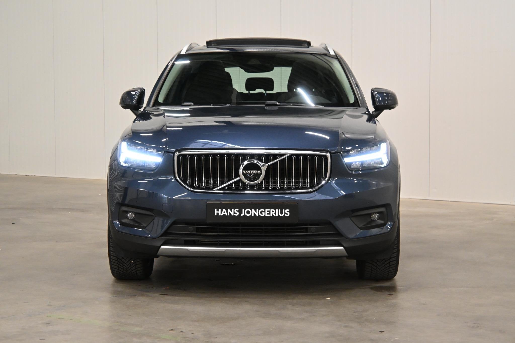 Volvo XC40 1.5 T5 Recharge Inscription | WEGKLAPBARE TREKHAA, Auto's, Dealer onderhouden, Stof, Euro 6, 1712 kg
