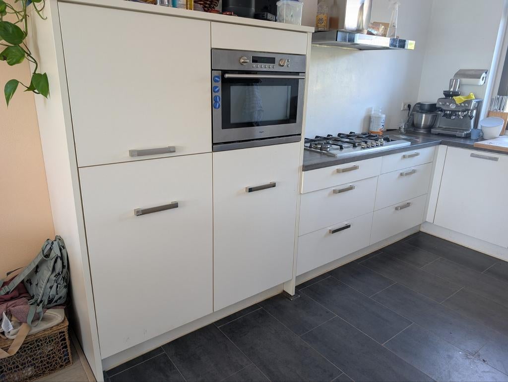 Complete keuken met inbouwapparatuur, Ophalen, Gebruikt, Wit, Hoekkeuken