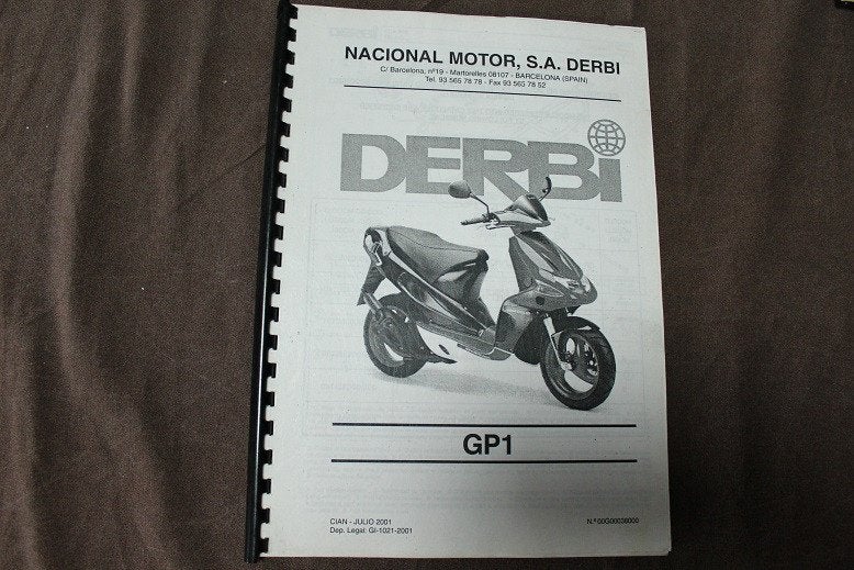 Derbi GP1 2001 scooter parts list, Ophalen of Verzenden, Gebruikt
