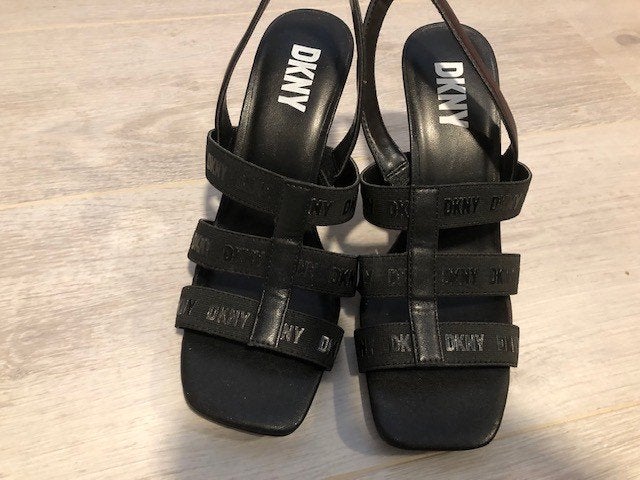 Nieuwe DKNY sandalen maat 37, Zwart, DKNY, Nieuw, Sandalen of Muiltjes