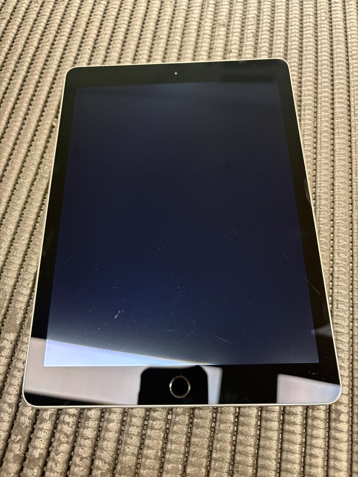 iPad Air 2 64GB - Nieuwe batterij, incl. oplader, 9 inch, Apple iPad Air, Ophalen of Verzenden, Zo goed als nieuw