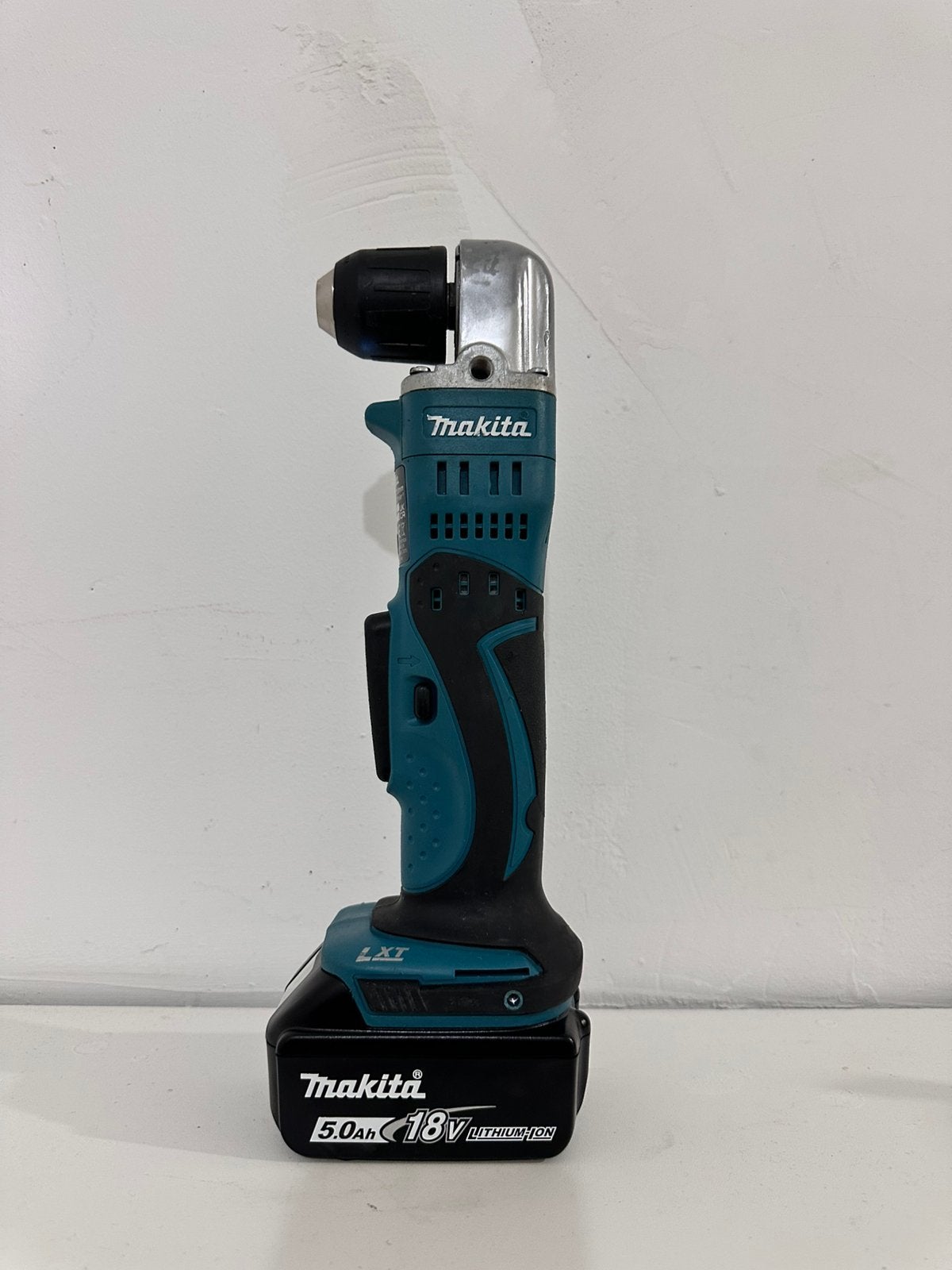 Makita Haakse schroefmachine, Ophalen, Zo goed als nieuw, Accu, Kantenfrees
