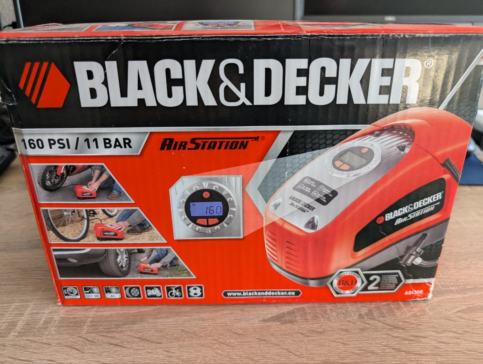 Black & Decker AirStation 160 PSI / 11 BAR compressor, Ophalen, Zo goed als nieuw