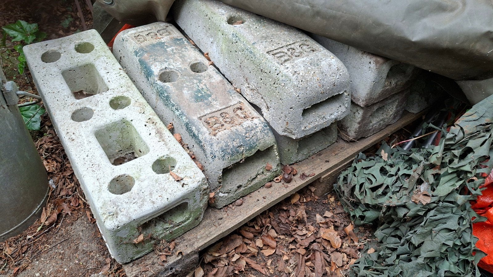 Betonvoeten voor bouwhekken 8 stuks, Tuin en Terras, Tuinhekken en Hekwerk, Ophalen, Gebruikt
