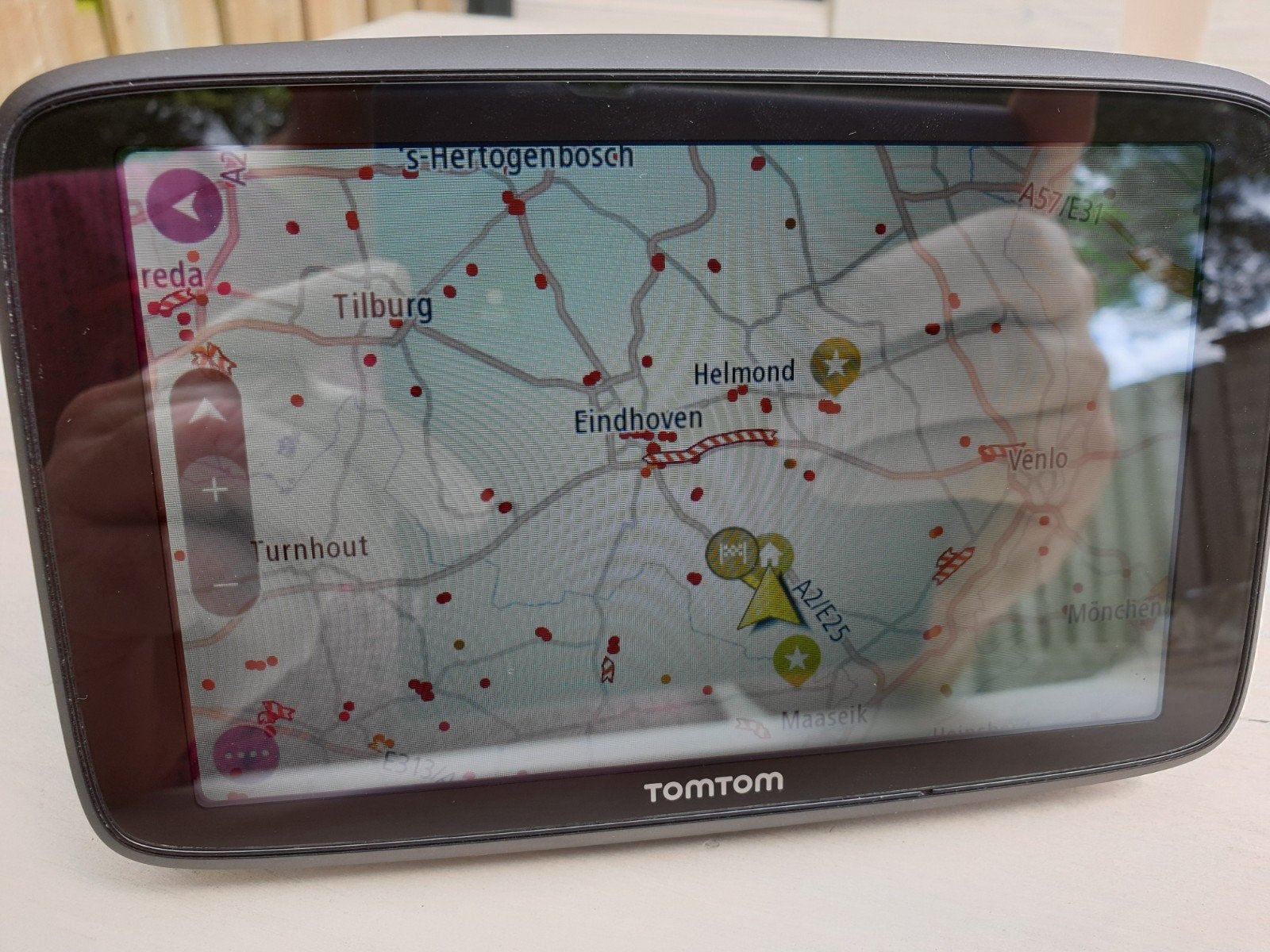 Tomtom GO XXXL WiFi World gratis updates en verkeersinfo, Ophalen of Verzenden, Zo goed als nieuw