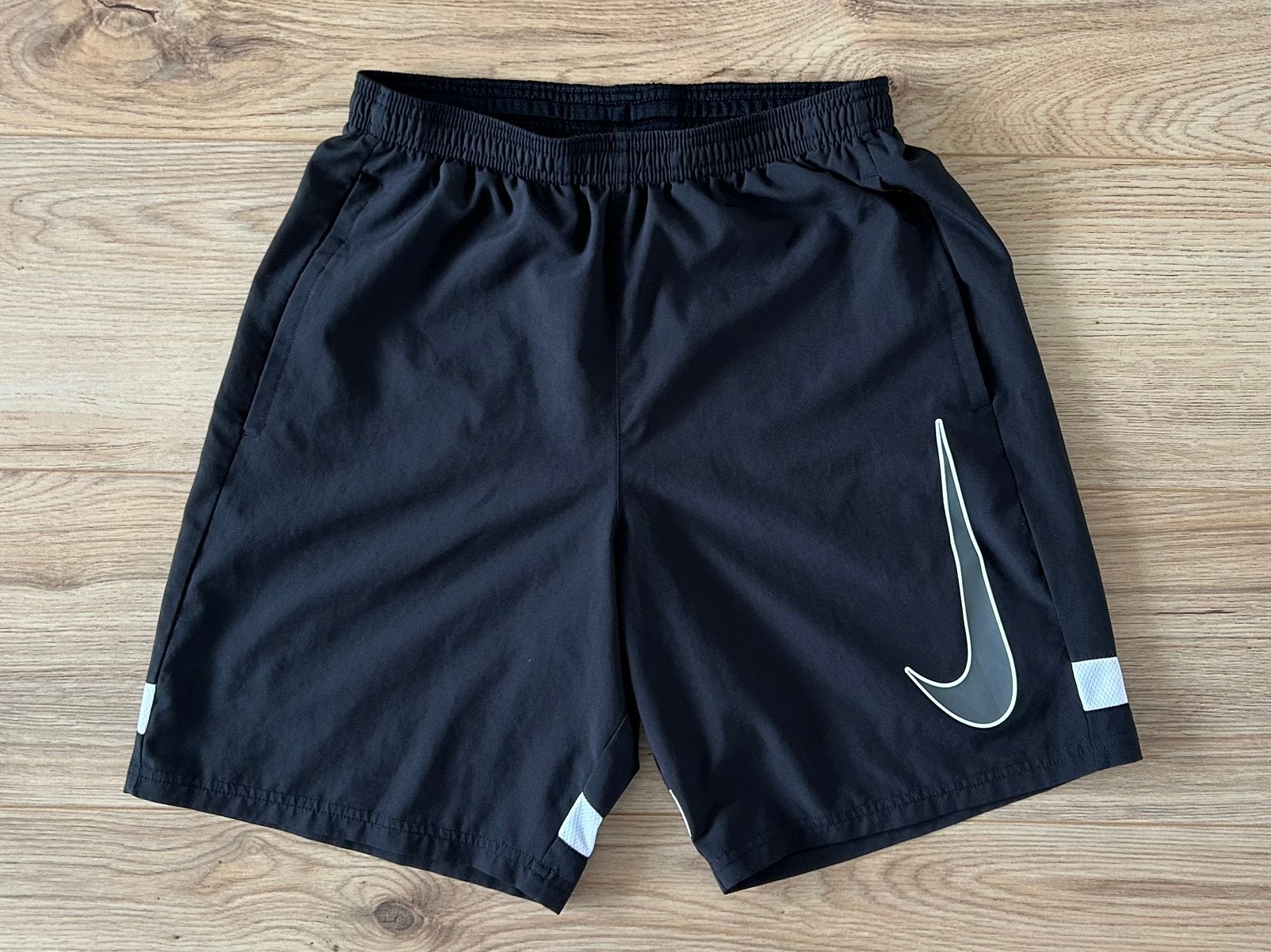 NIEUW Nike Dri Dry Fit short korte sport broek zwart S 176, Zwart, Nieuw, Ophalen of Verzenden, Voetbal