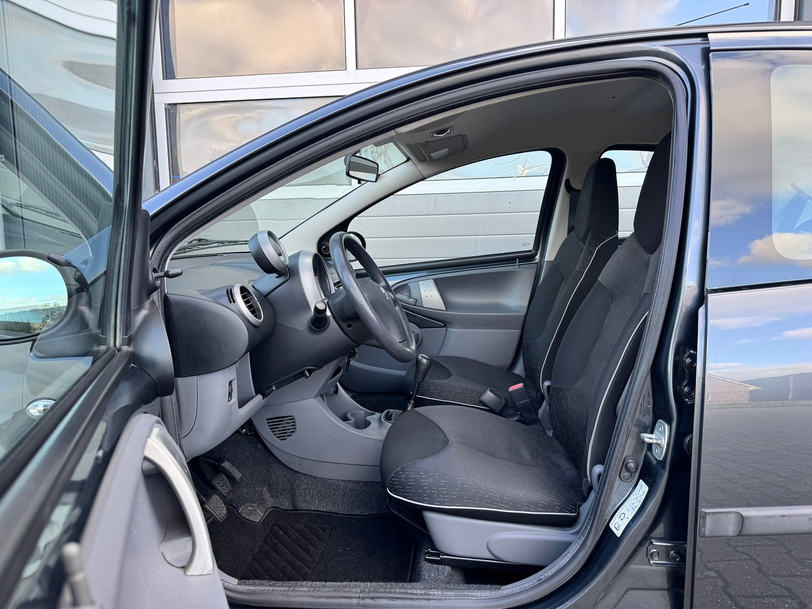 Peugeot 107