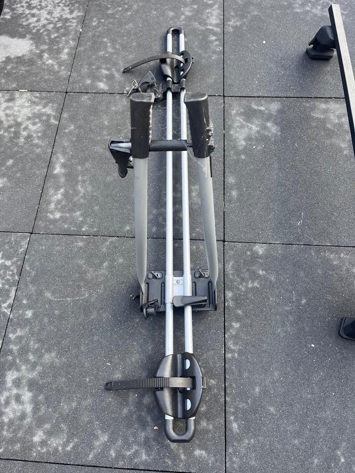 Fietsdrager voor op het dak, Ophalen, Zo goed als nieuw, Dakdrager