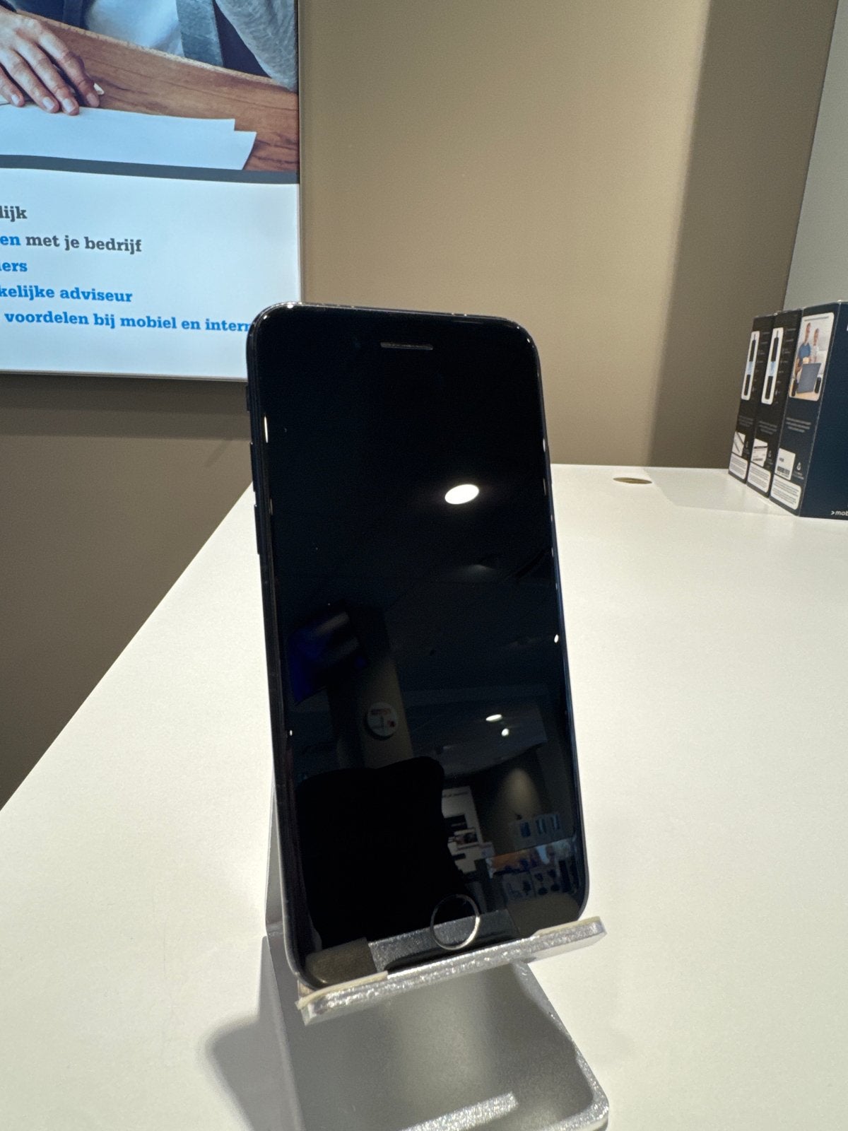 Nieuwstaat iPhone SE 2020 (Accu 100%)- Zwart 64GB, Telecommunicatie, Ophalen of Verzenden, Zo goed als nieuw