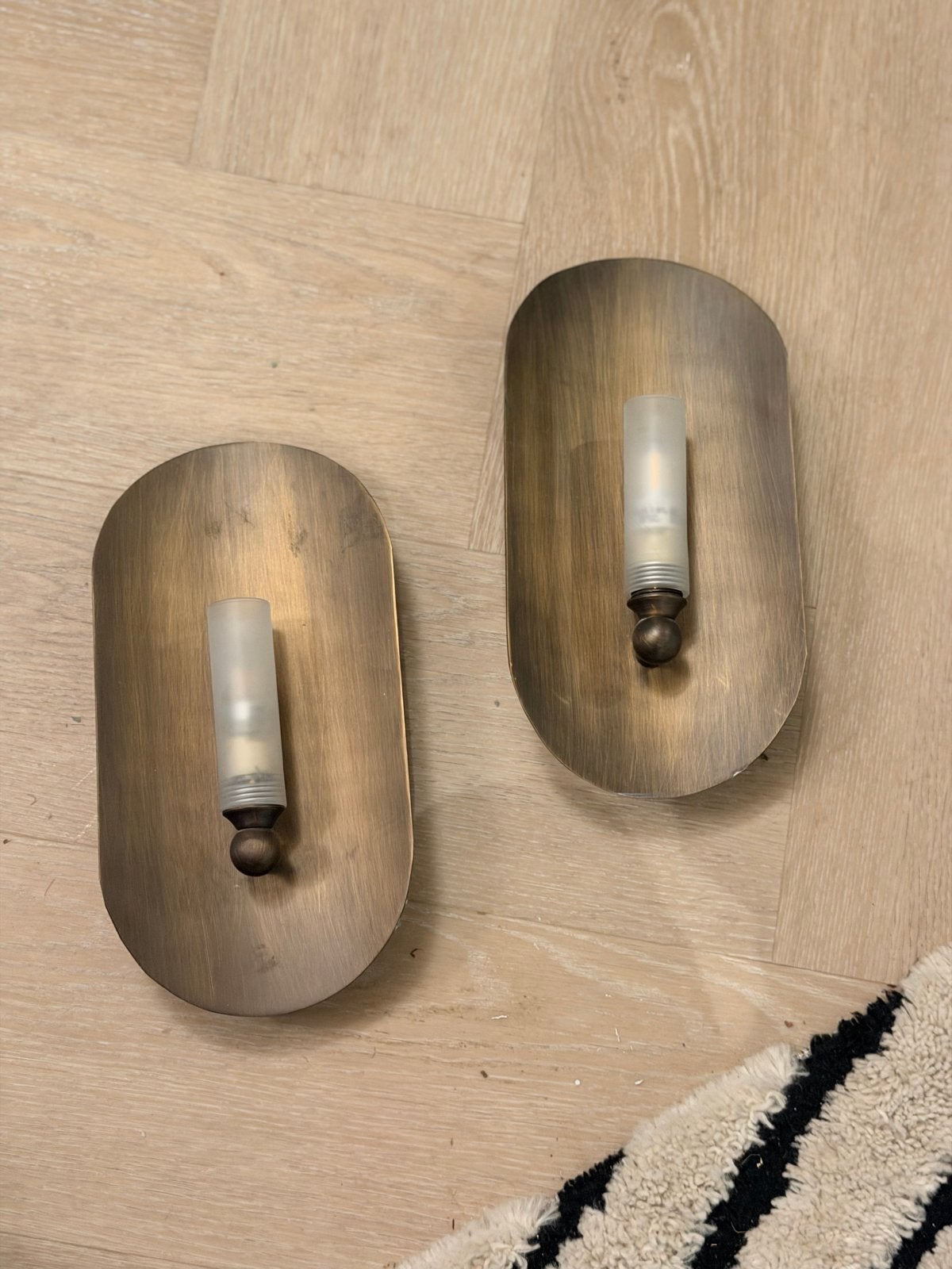 Chique verouderd messing wandlampen met melkglas, Gebruikt, Indirect licht, Ophalen of Verzenden, Metaal