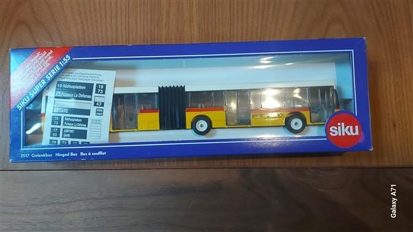 Siku 3517 Harmonicabus Zwitserland, Hobby en Vrije tijd, Modelauto's | 1:50, Ophalen of Verzenden, Zo goed als nieuw, Bus of Vrachtwagen