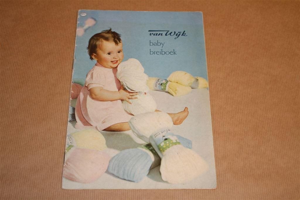 Van Wijk - Baby Breiboek - Circa 1950, Ophalen of Verzenden, Gelezen