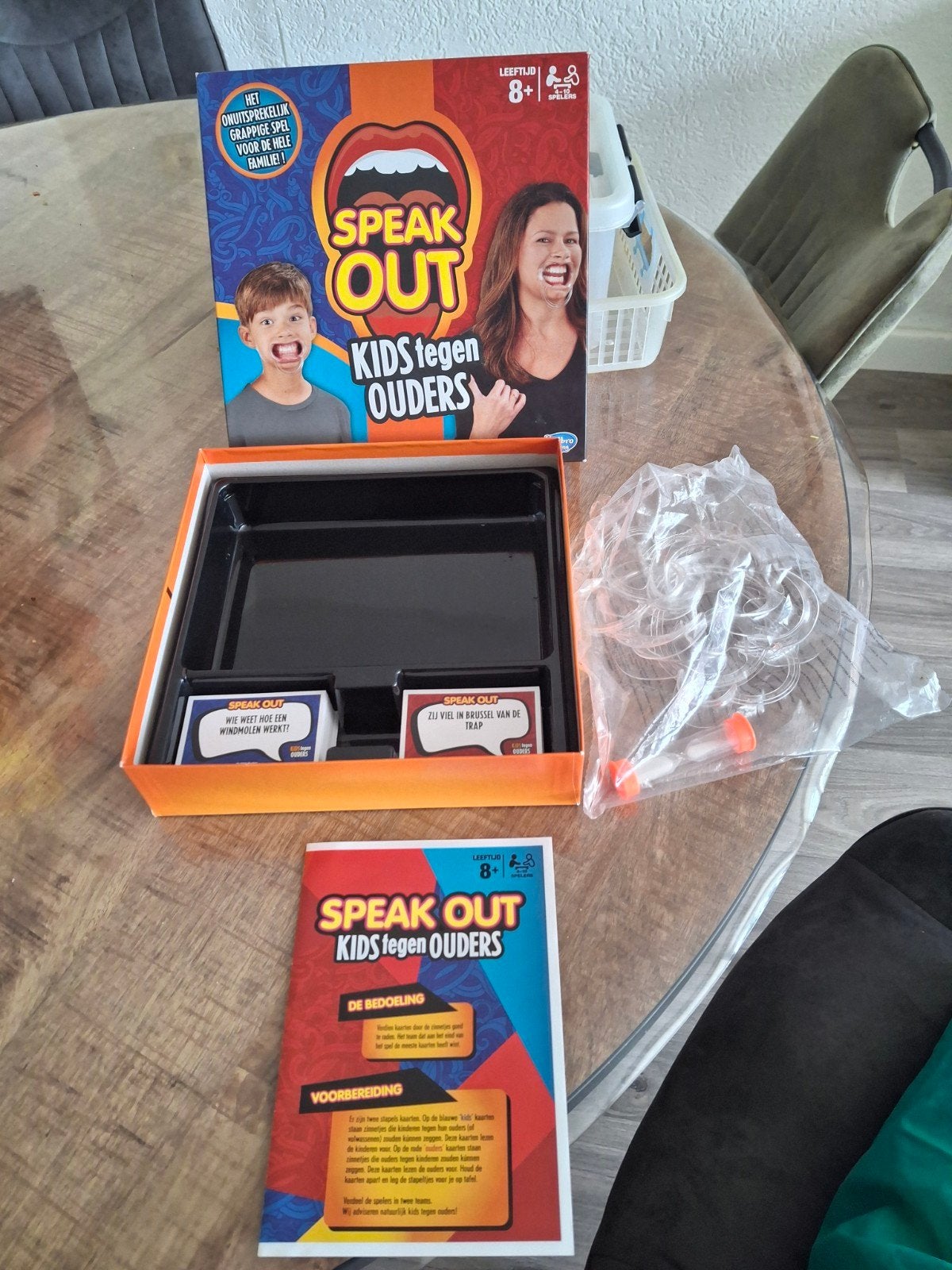 Speak Out Kids tegen Ouders, Vijf spelers of meer, Ophalen of Verzenden, Zo goed als nieuw, Hasbro Gaming