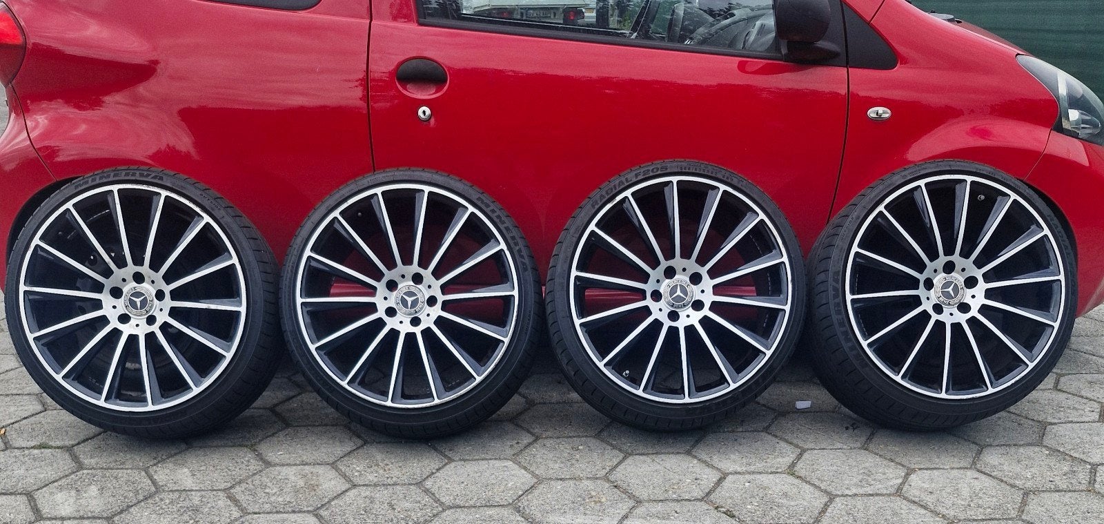 20 inch breedset AMG look velgen met goeie zomerbanden,, Gebruikt, 255 mm, Banden en Velgen, Ophalen of Verzenden