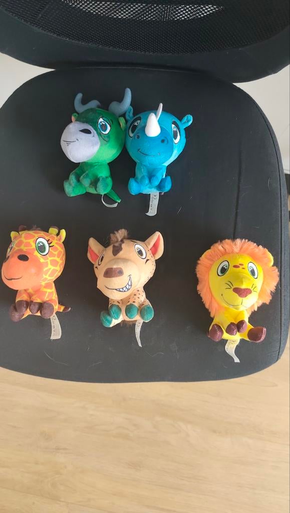 Savanne knuffel set leeuw giraffe neushoorn hyena stier (5 s, Overige merken, Overige karakters, Overige typen, Ophalen of Verzenden