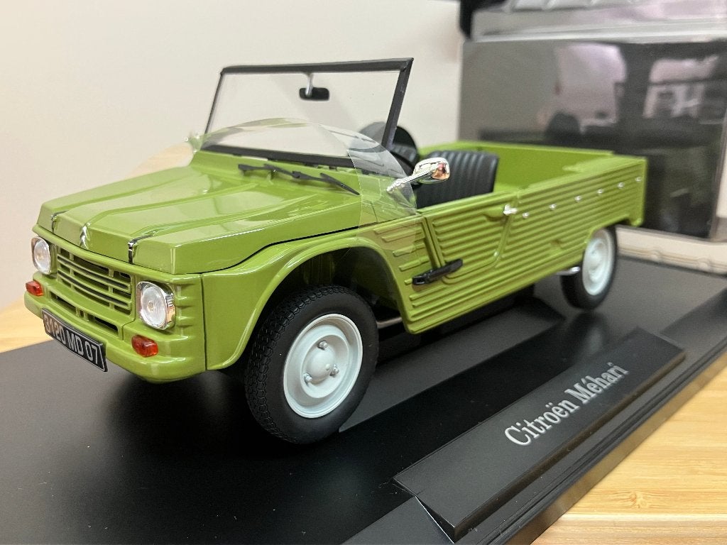 Citroen Mehari van 1983 in het groen  1/18 Norev, Ophalen of Verzenden, Nieuw, Auto, Norev