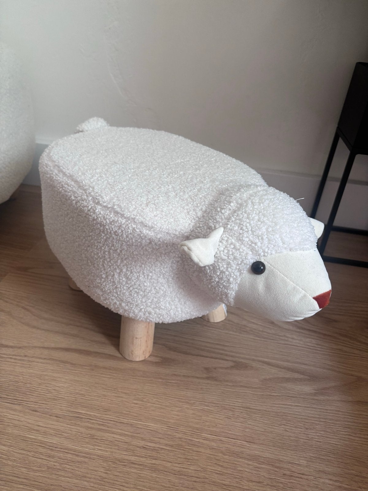 Leuke schapen poef - Krukje in schaap vorm, Ophalen of Verzenden, Zo goed als nieuw, Modern, Wit