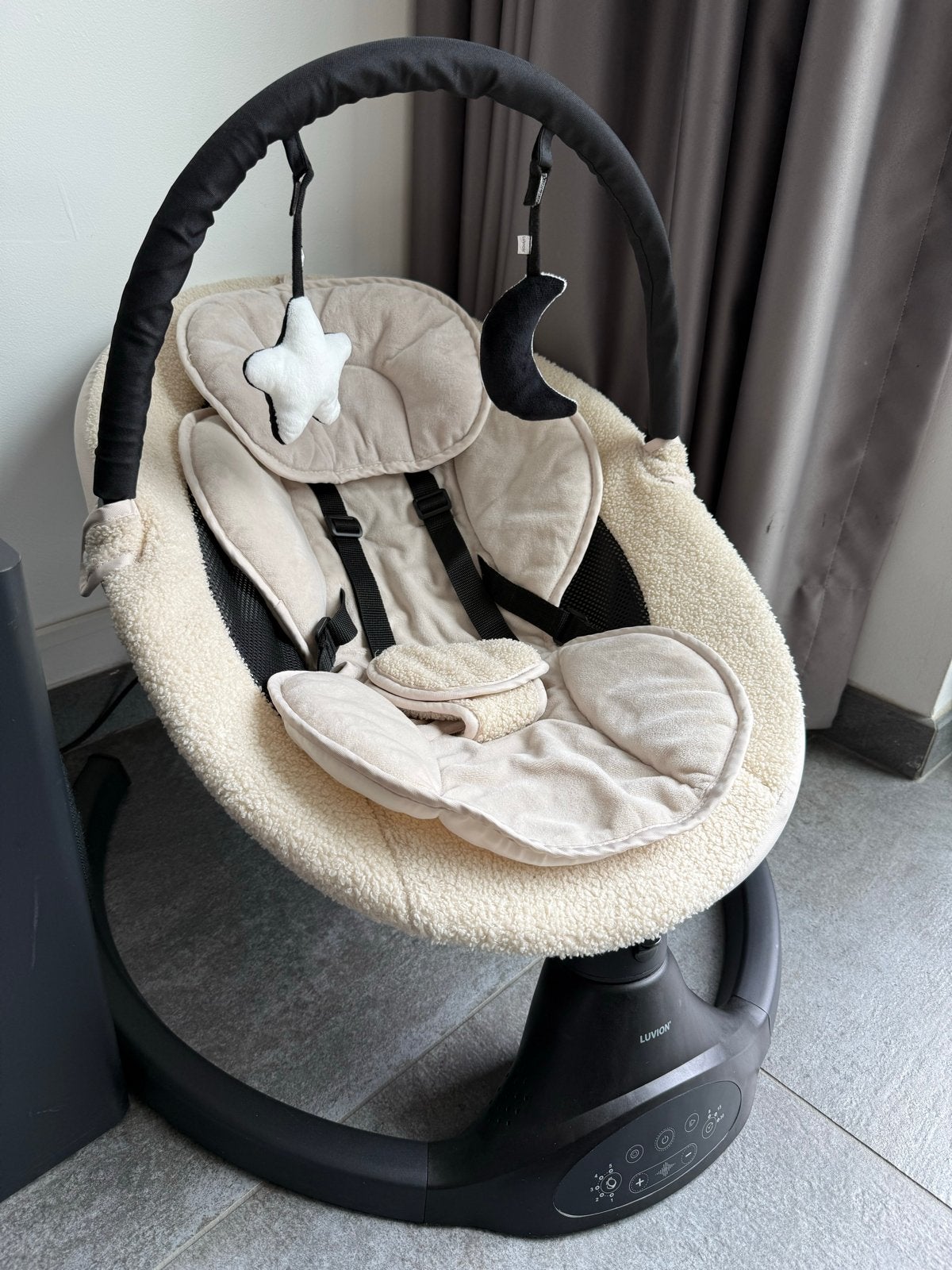 Luvion Baby Swing - Zo goed als nieuw, Kinderen en Baby's, Ophalen, Zo goed als nieuw