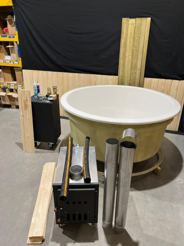 Vakantiegeld Deal | Zelfbouwpakket hottub 4-5persoons |, Tuin en Terras, Ophalen of Verzenden, Nieuw, Trap