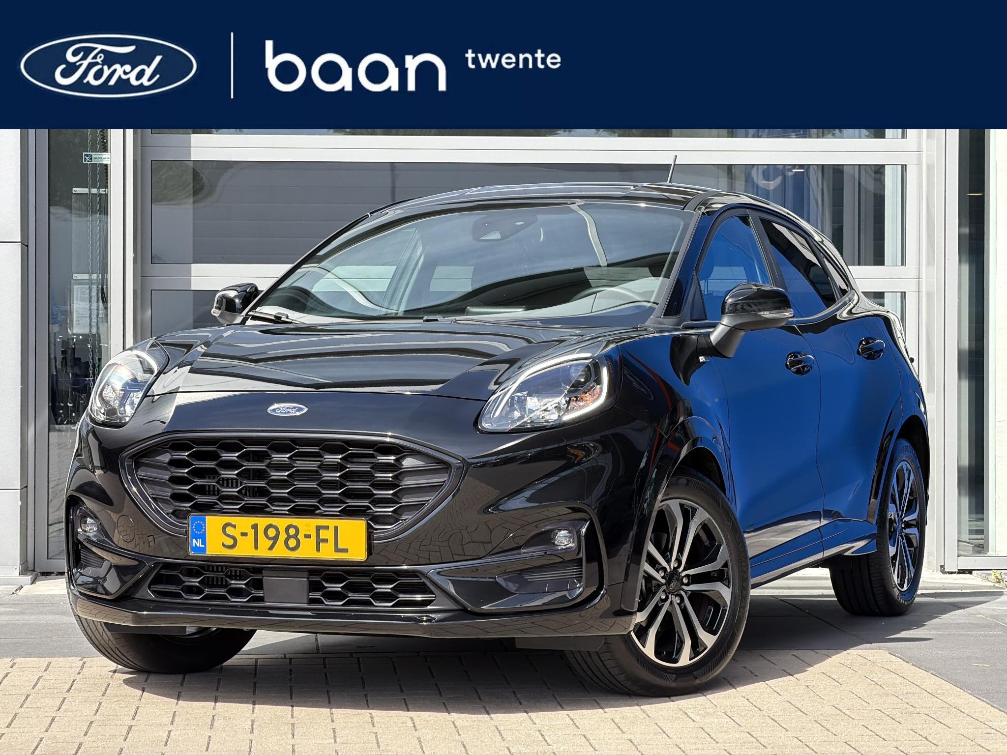 Ford Puma 1.0 EcoBoost Hybrid ST-Line | Winter Pack | Apple