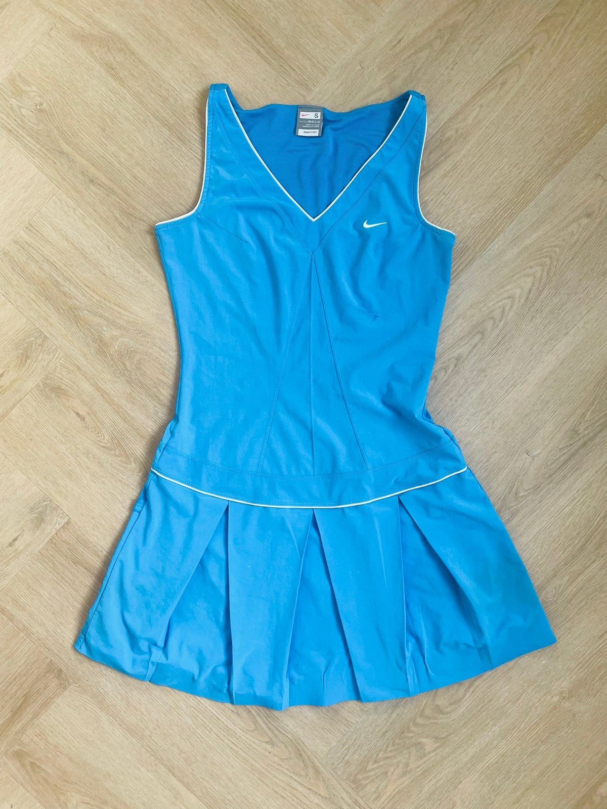 Nike blauw tennisjurkje Maat S, Zo goed als nieuw, Racketsport, Maat 36 (S), Verzenden