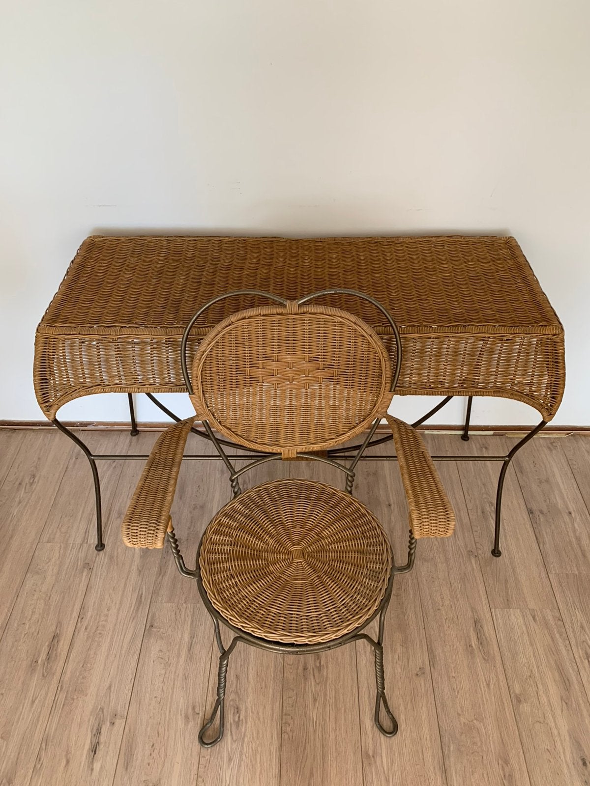 Tafel met stoel van rotan metaal, Huis en Inrichting, Tafels | Bijzettafels, Ophalen, Rond, Zo goed als nieuw, 75 cm of meer