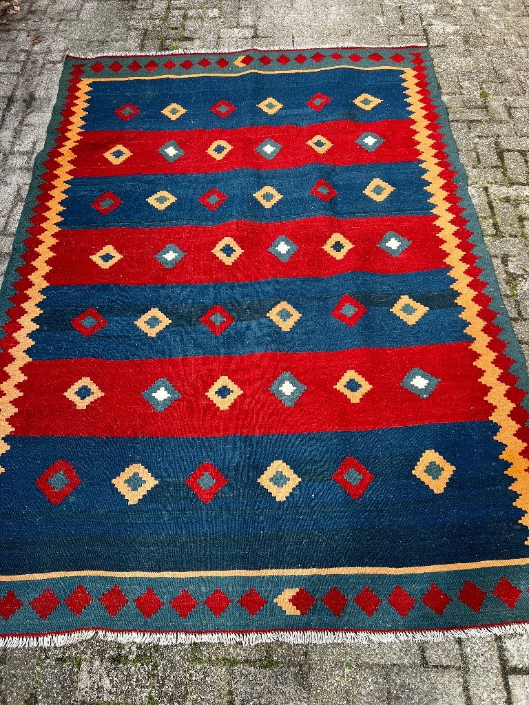 Vloerkleed met Scandinavische uitstraling., Blauw, Gebruikt, Scandinavisch., Ophalen of Verzenden