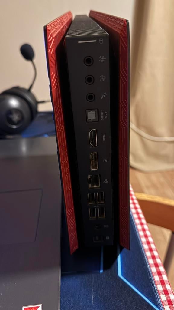 ASUS ROG GR8 II Mini Gaming PC - Compact & Krachtig, Computers en Software, Desktop Pc's, 8 GB, Ophalen of Verzenden, Zo goed als nieuw