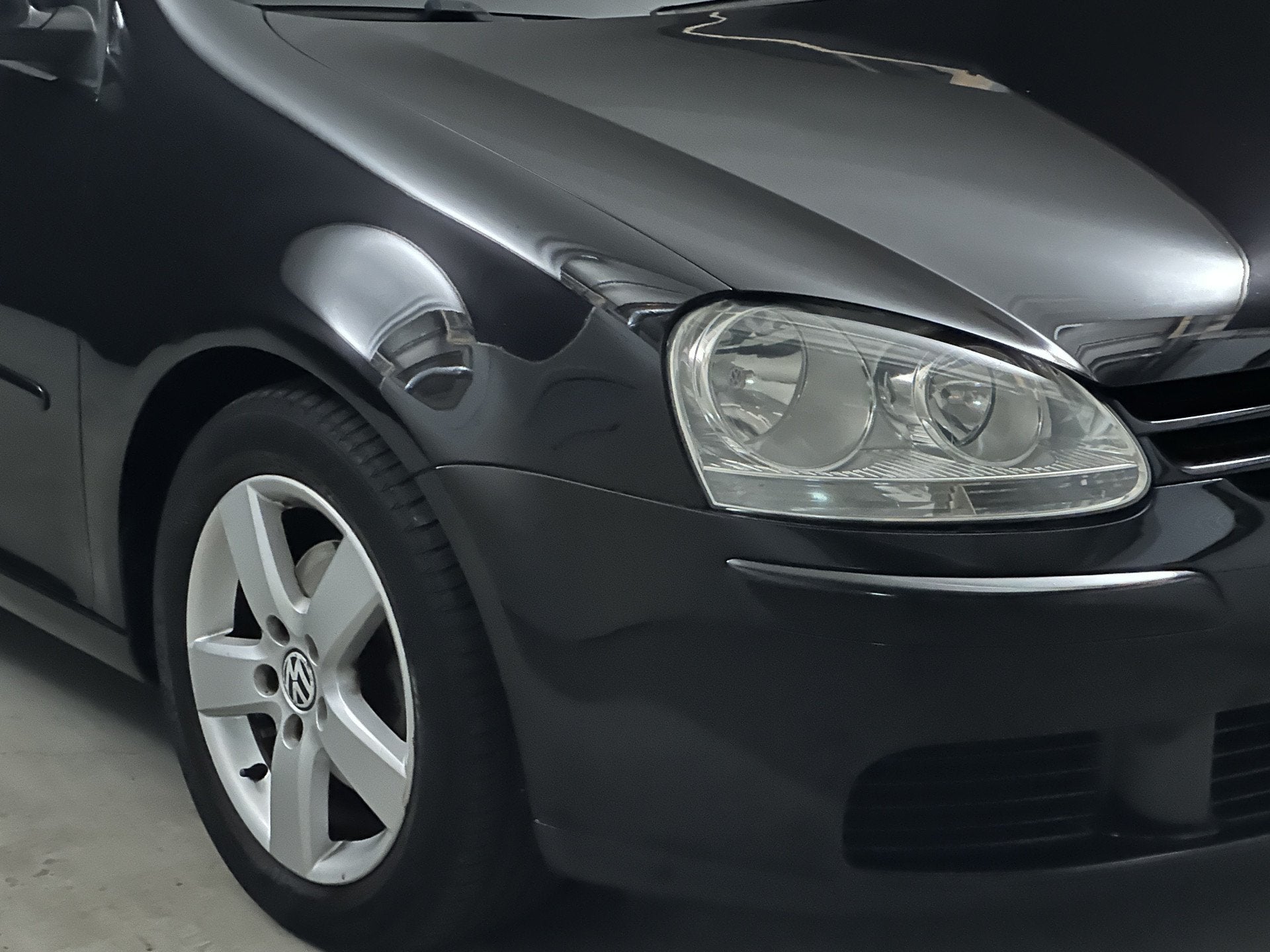 Volkswagen Golf 1.6 FSI GT Sport Business *Automaat*, Auto's, Gebruikt, 4 cilinders, 116 pk, Zwart