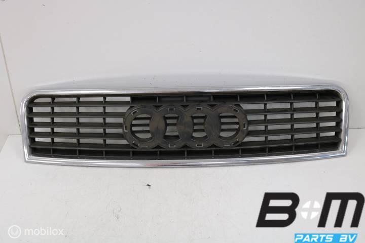 Grille Audi A4 8E 8E0853651F, Gebruikt