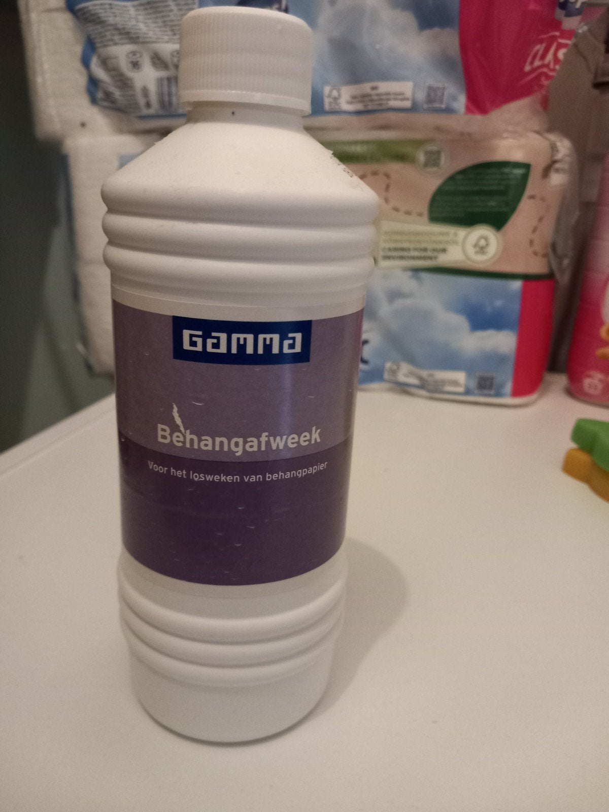 Gamma Behangafweekmiddel, Ophalen