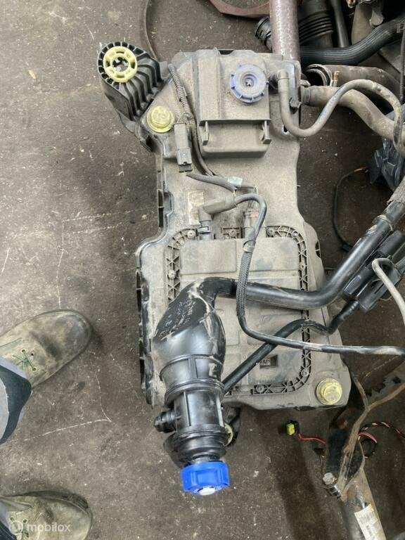 Adblue tank Opel Combo ('18->), Gebruikt, Opel, Ophalen of Verzenden, Opel