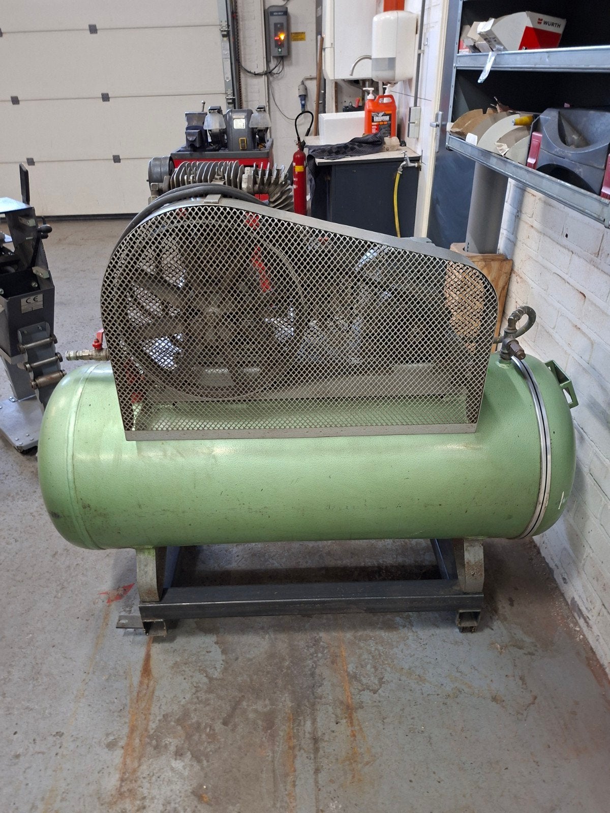 Creemers 400V - industriële compressor, Ophalen, Gebruikt, 400 tot 800 liter/min, 10 bar of meer