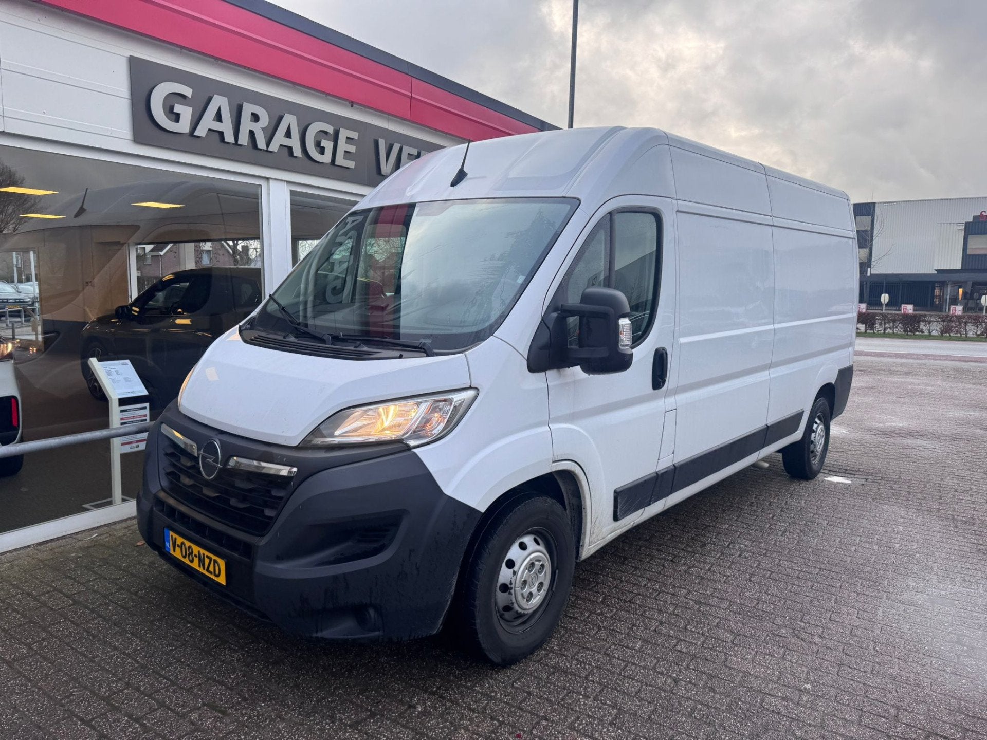 Opel Movano 2.2D 165 Zwaar L3H2 Edition (bj 2022), Auto's, Voorwielaandrijving, Gebruikt, 4 cilinders, 3000 kg