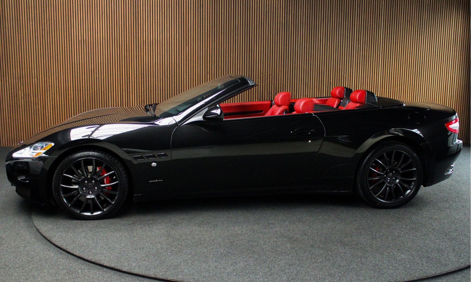 Maserati GranCabrio 4.7 Navi Leer Bose Stoelverwarm. Black P, Auto's, Maserati, Automaat, Dealer onderhouden, Achterwielaandrijving