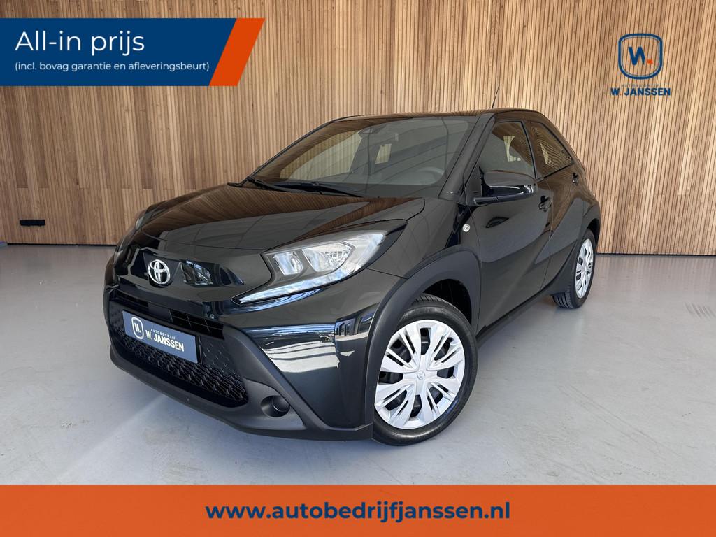 Toyota Aygo X 1.0 VVT-i MT Play Camera | Cruise control | Ca, 12 maanden, Gebruikt, 920 kg, 4 stoelen