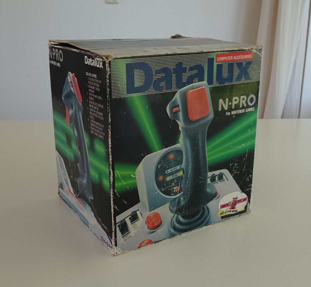 Quickjoy N-Pro SV305 - Joystick voor Nintendo NES, Ophalen, Overige genres, 1 speler, Zo goed als nieuw