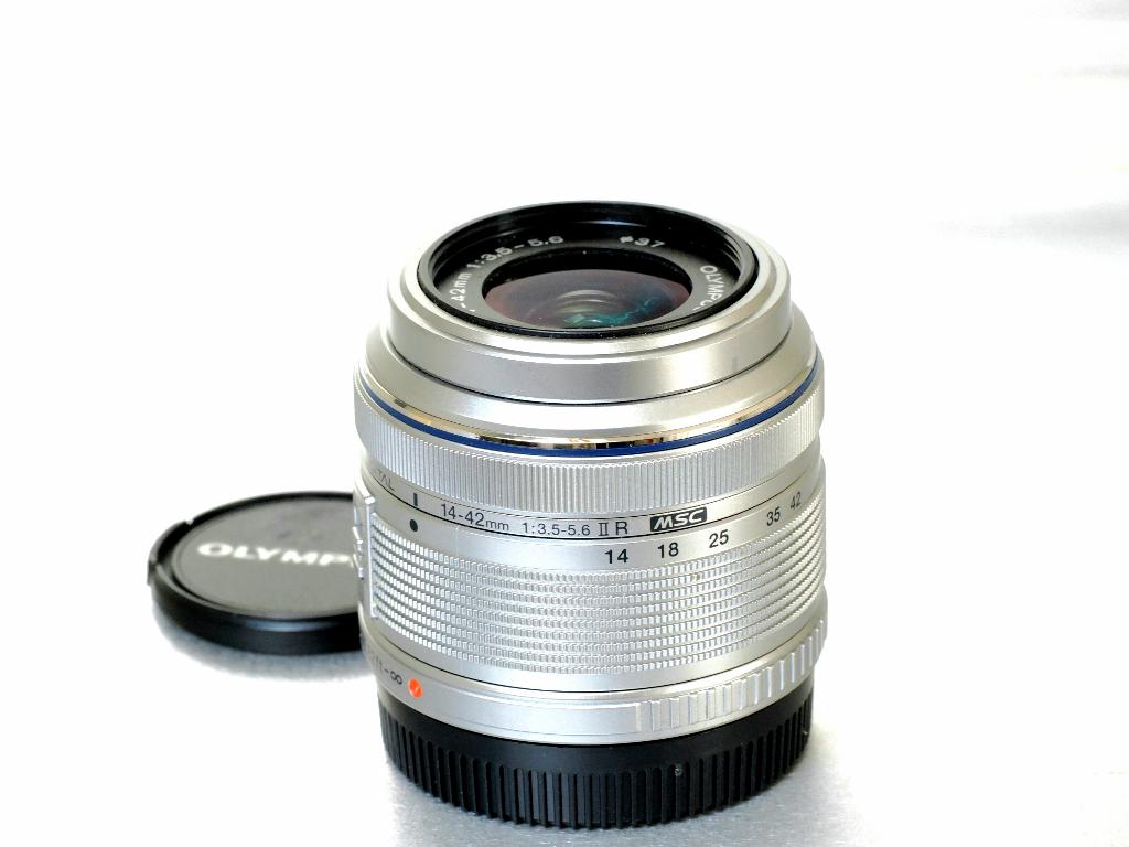 Olympus M.Zuiko Digital 14-42mm F/3.5-5.6 II R, als nieuw, Audio, Tv en Foto, Fotografie | Lenzen en Objectieven, Ophalen of Verzenden