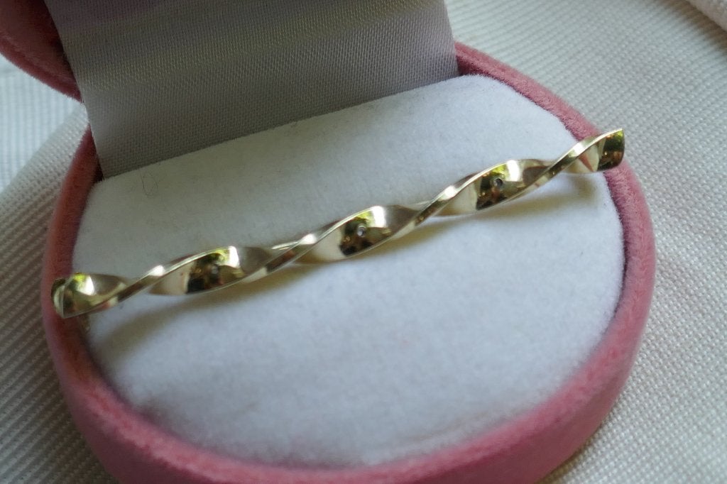Design Broche van Andreas Daub, Sieraden, Tassen en Uiterlijk, Broches, Gebruikt, Overige materialen, Goud, 4 tot 7 cm, Verzenden