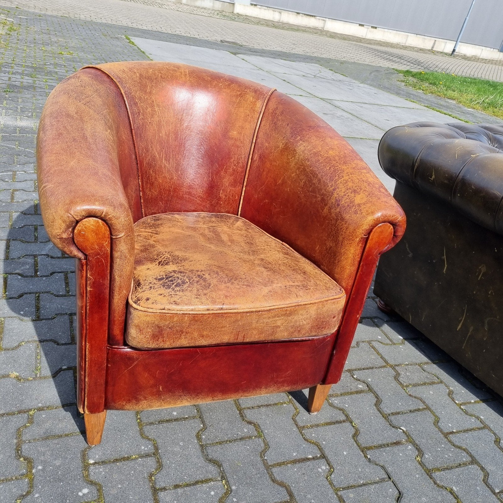 Schapenleren club fauteuil + hocker mét GRATIS BEZORGING, Gebruikt, ., Vintage, Ophalen of Verzenden