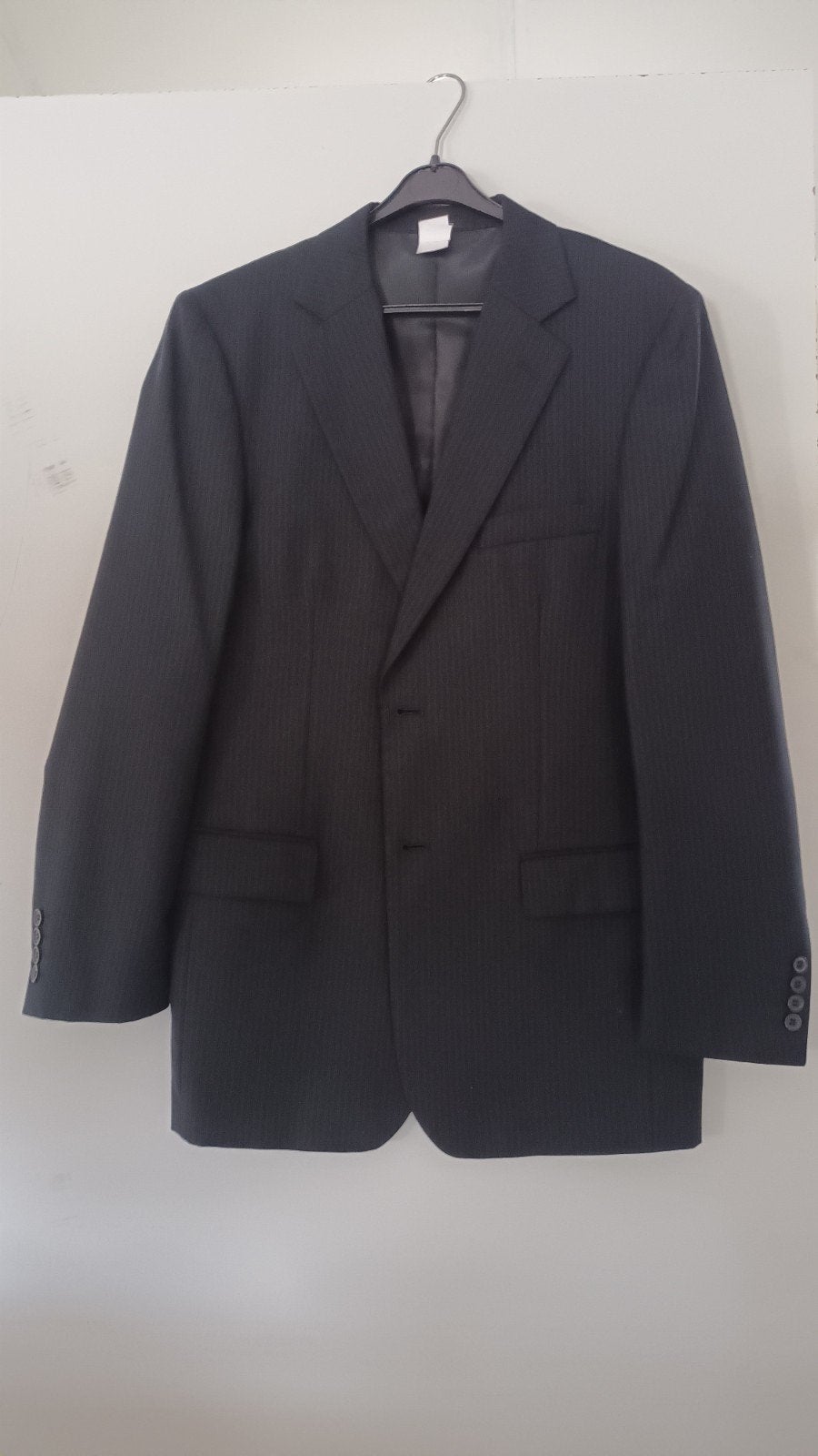 Gala pak zwart met donkerblauwe streep, Kleding | Heren, Kostuums en Colberts, Ophalen of Verzenden, Zo goed als nieuw, Overige maten