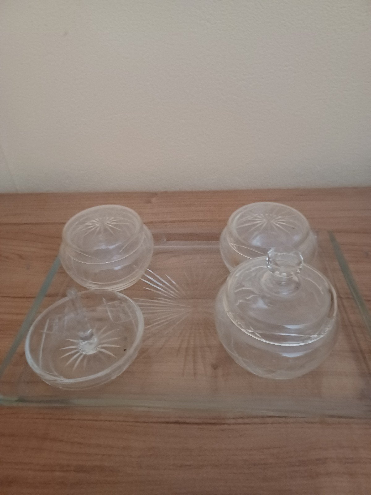 kaptafelset kristal en glas, Ophalen