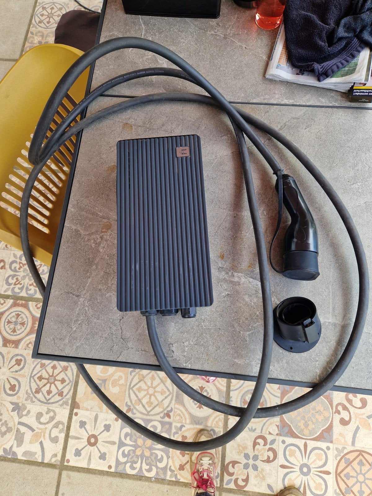 TeltoCharge Laadpaal met Laadkabel - 32A, 230/400VAC, Verzenden