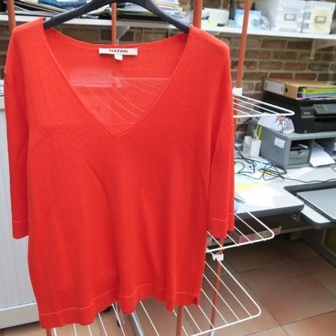 Fijn nieuw pulleke rood v-hals Natan mt 4 (42), Kleding | Dames, Maat 42/44 (L), Nieuw, Ophalen of Verzenden, Rood