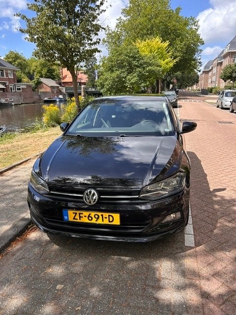 Volkswagen Polo 1.0 TSI 95pk 2019 Zwart, Auto's, Volkswagen, Voorwielaandrijving, Stof, 40 €/maand, Zwart