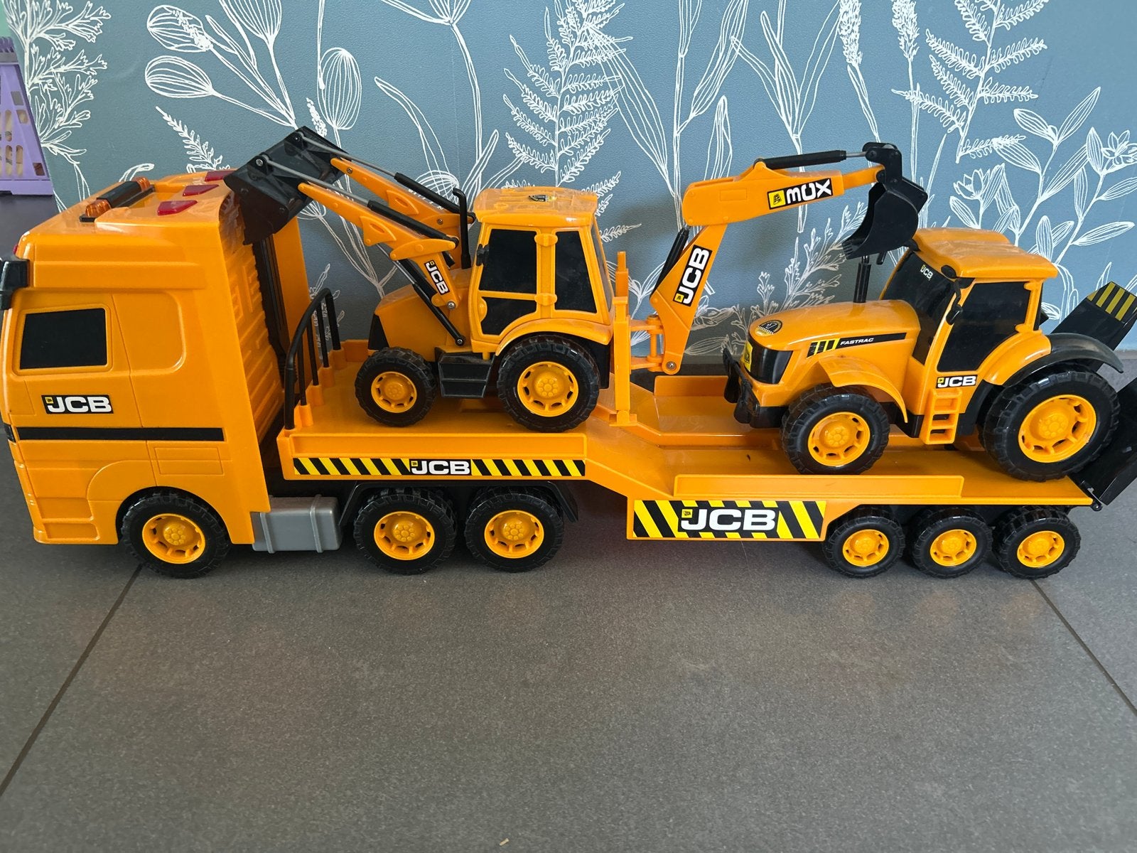 JCB Vrachtwagen met graafmachine en tractor Speelgoedset, Ophalen, Gebruikt