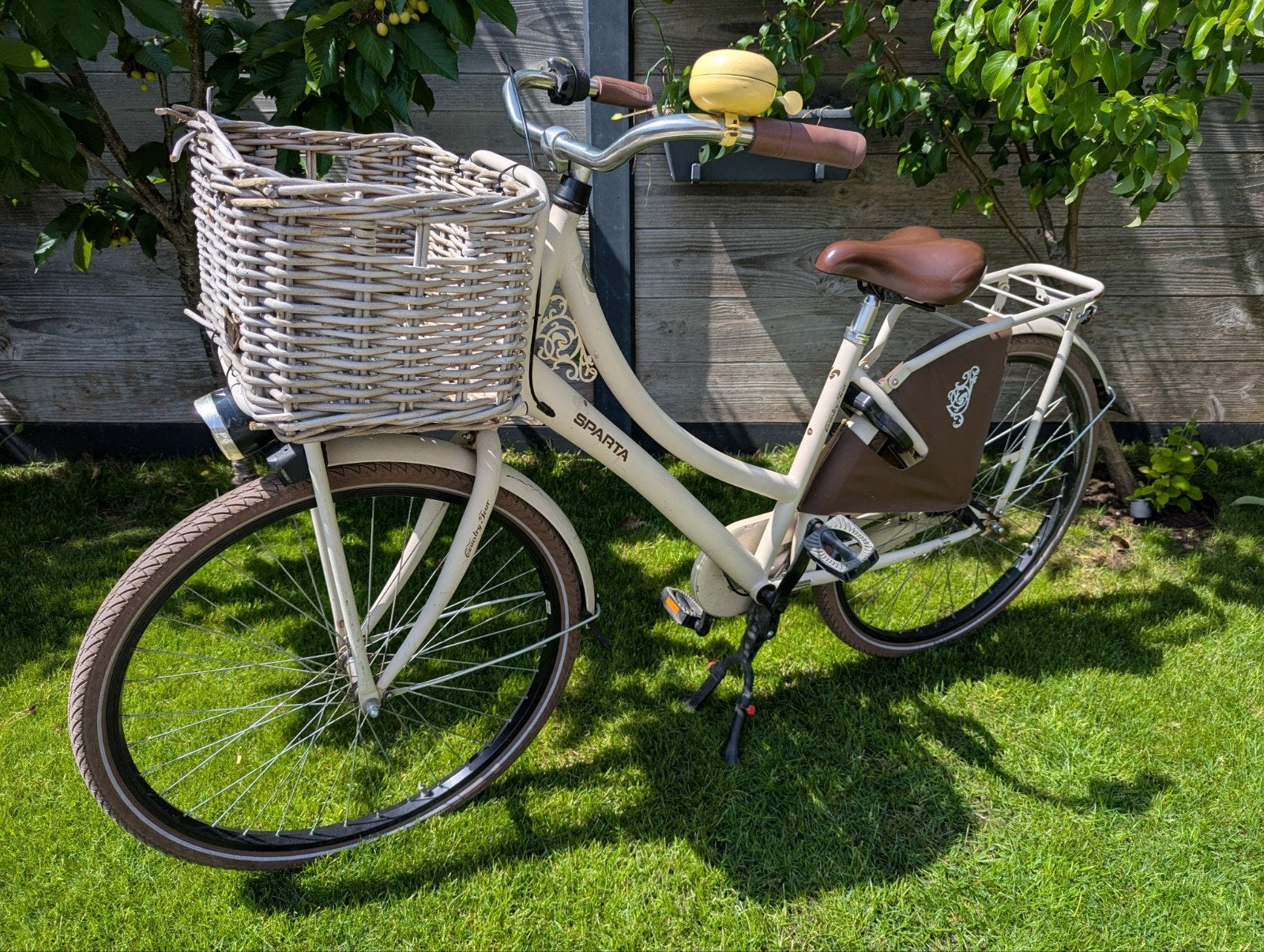 Sparta Country Tour 26 inch damesfiets met mand, Fietsen en Brommers, Fietsen | Dames | Damesfietsen, Gebruikt, Sparta, Versnellingen
