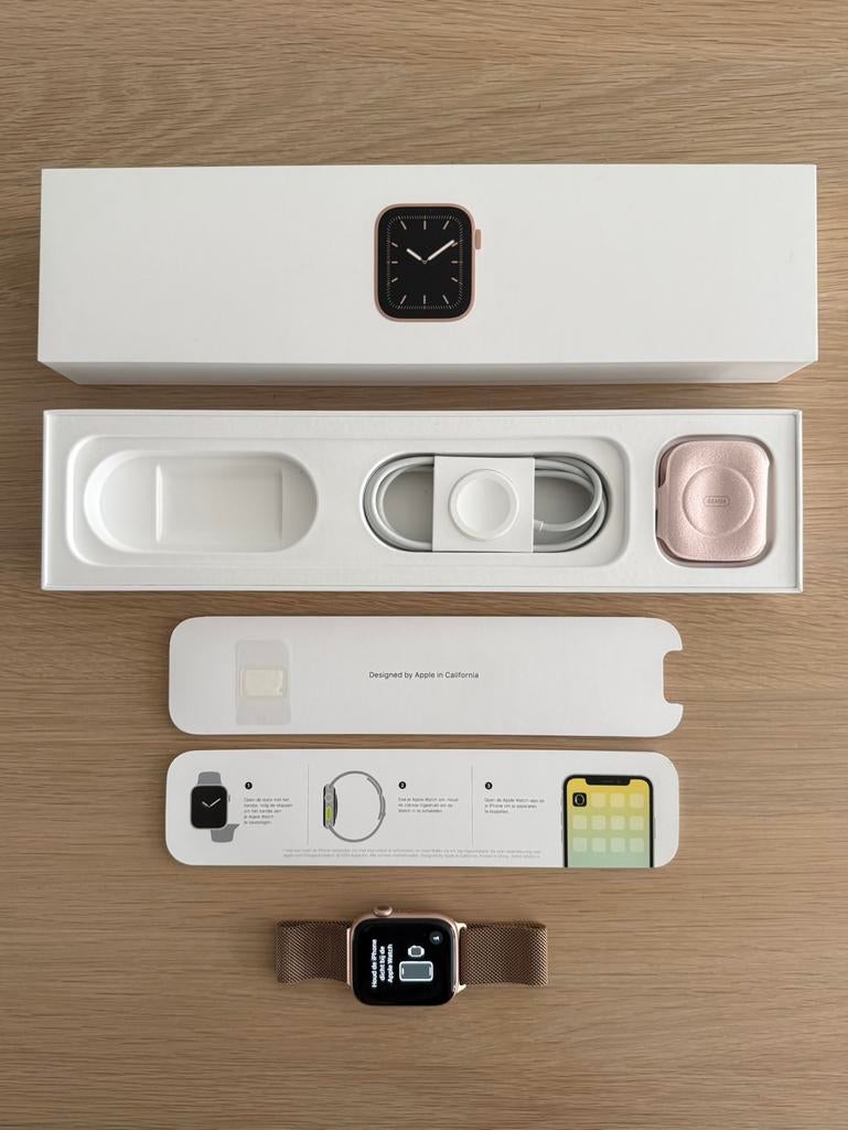 Apple Watch 5 Rose Gold incl origineel Milanees bandje, Ophalen of Verzenden, Gebruikt, Roze, IOS
