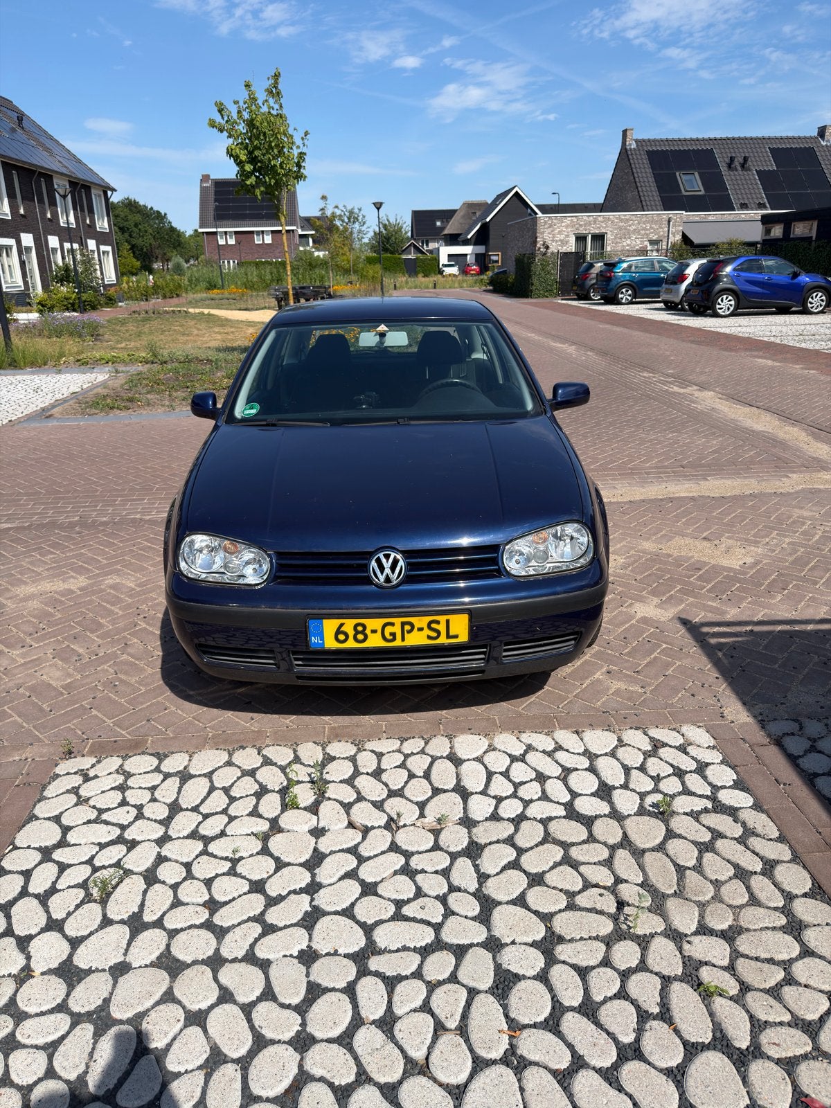 Volkswagen Golf 1.6 75KW AUTOMAAT 2001 Blauw, Auto's, 4 cilinders, Blauw, 49 €/maand, 1200 kg