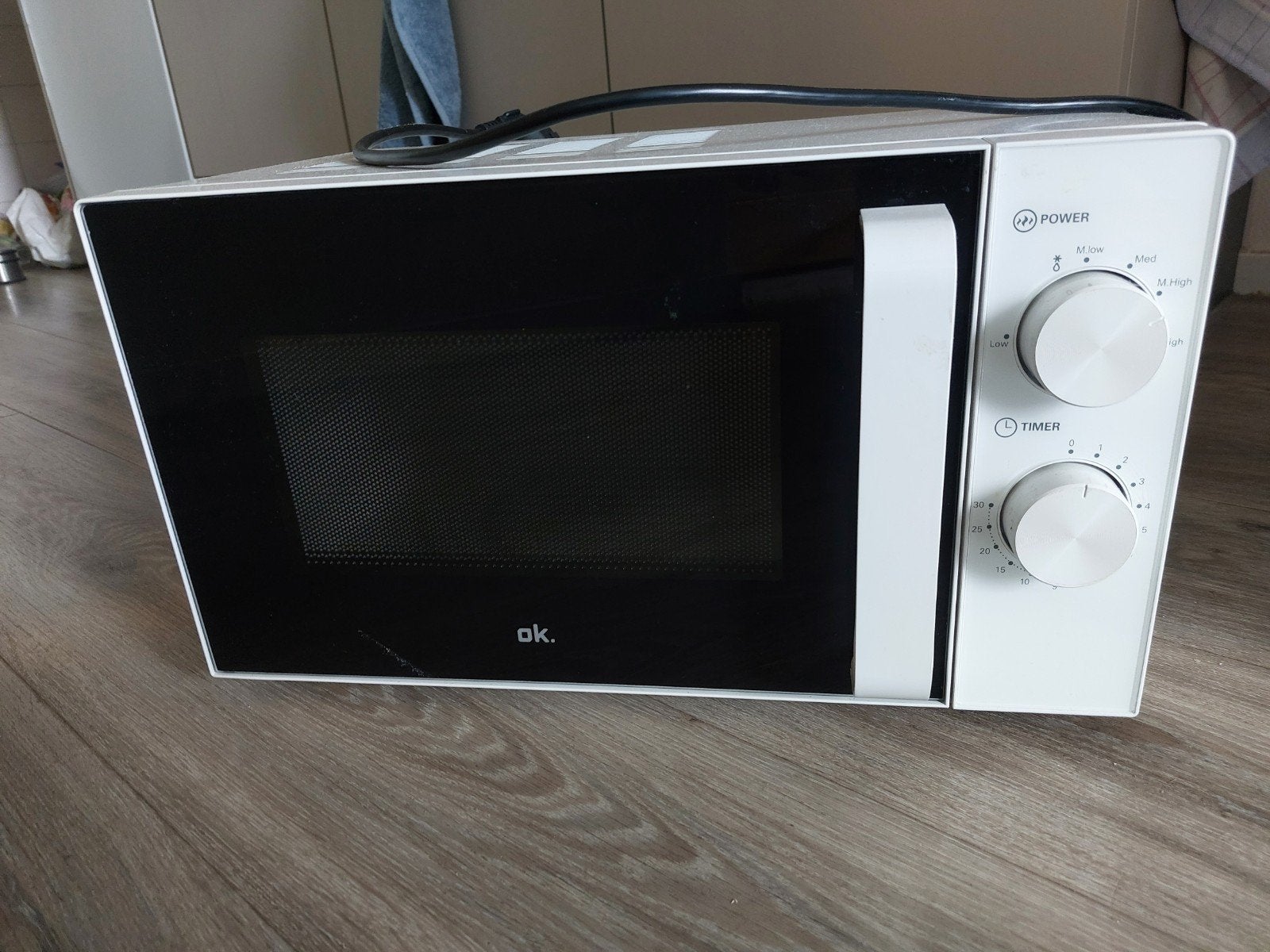 OK. Magnetron - Wit, zo goed als nieuw, Witgoed en Apparatuur, Magnetrons, Zo goed als nieuw, Vrijstaand, Magnetron, Minder dan 45 cm
